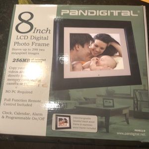 COPY - Brand new pan digital LCD photo frame